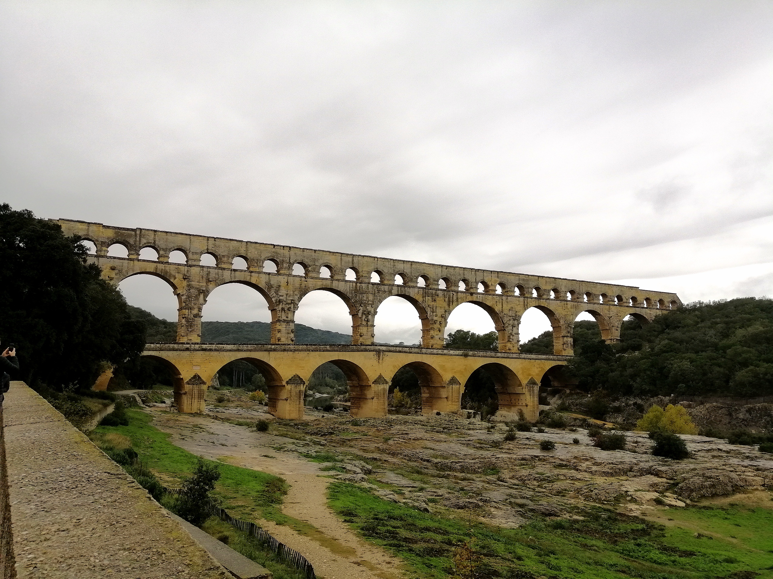2pontdugard.jpg
